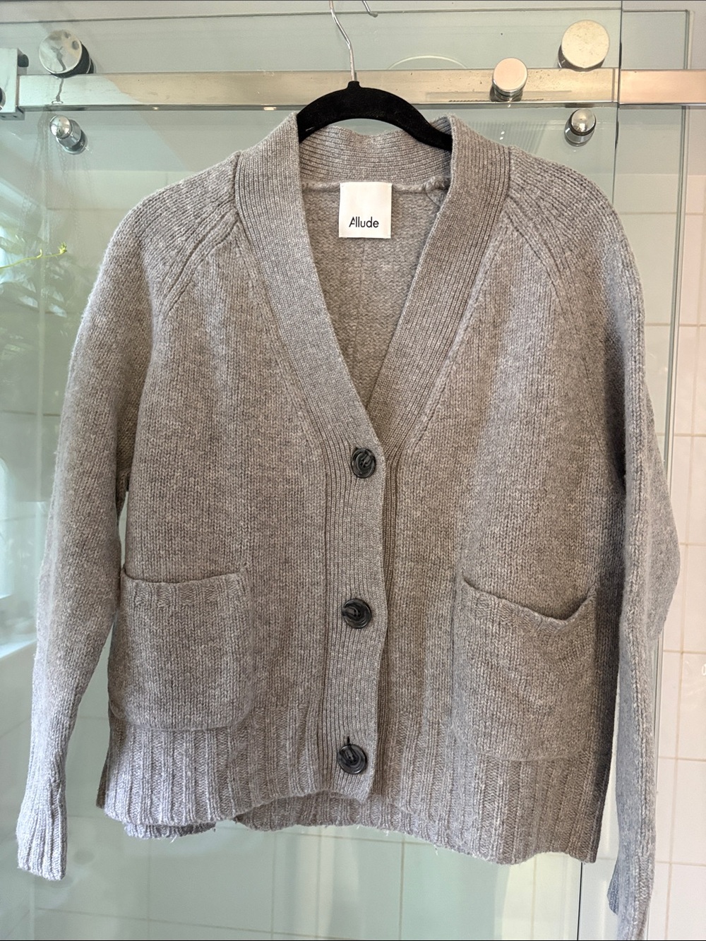 Allude Gray Button-Front Knit Cardigan